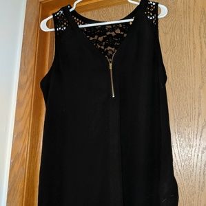 Black Express tank with mesh and lace